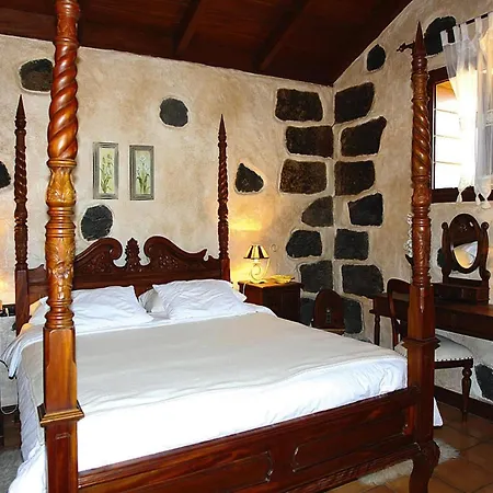 With Private Indoor Pool, Cleaning Included Vera de Erque