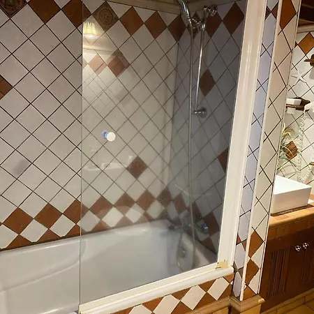 Сasa de vacaciones With Private Indoor Pool, Cleaning Included